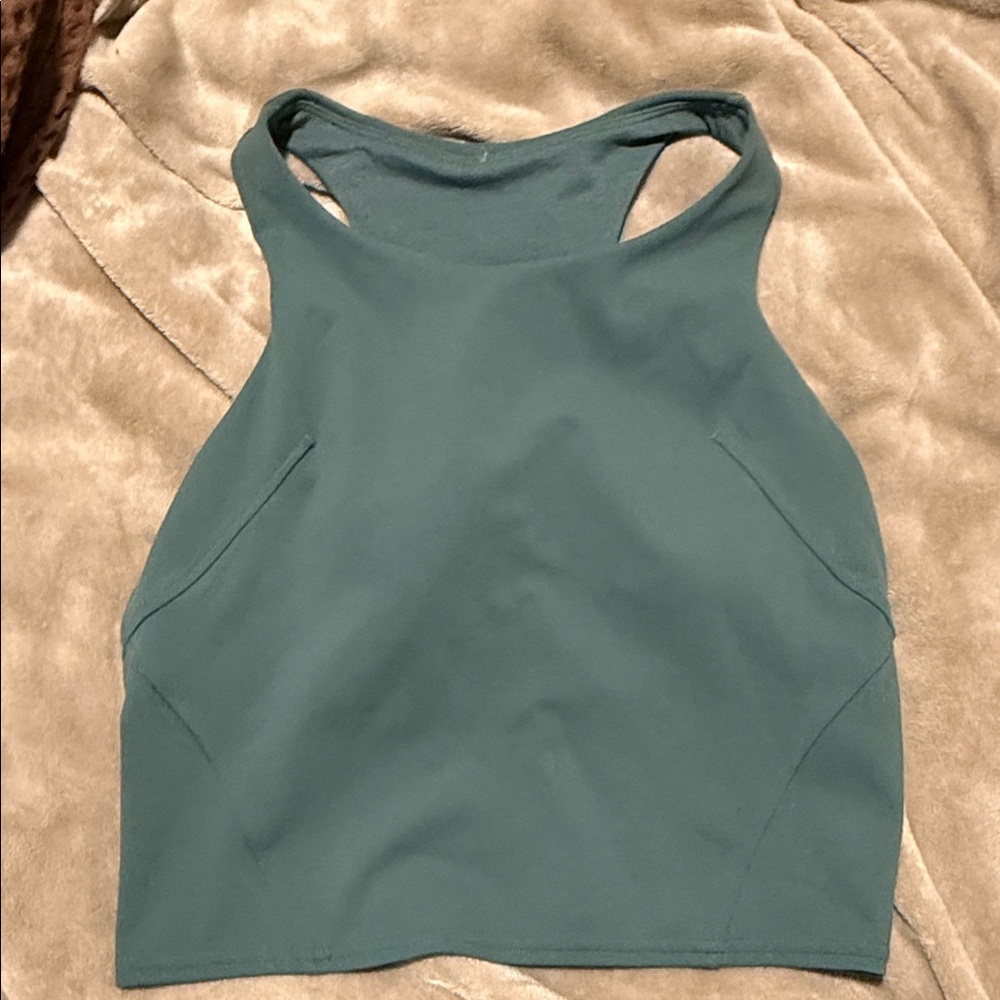 lululemon invigorate tank size 10